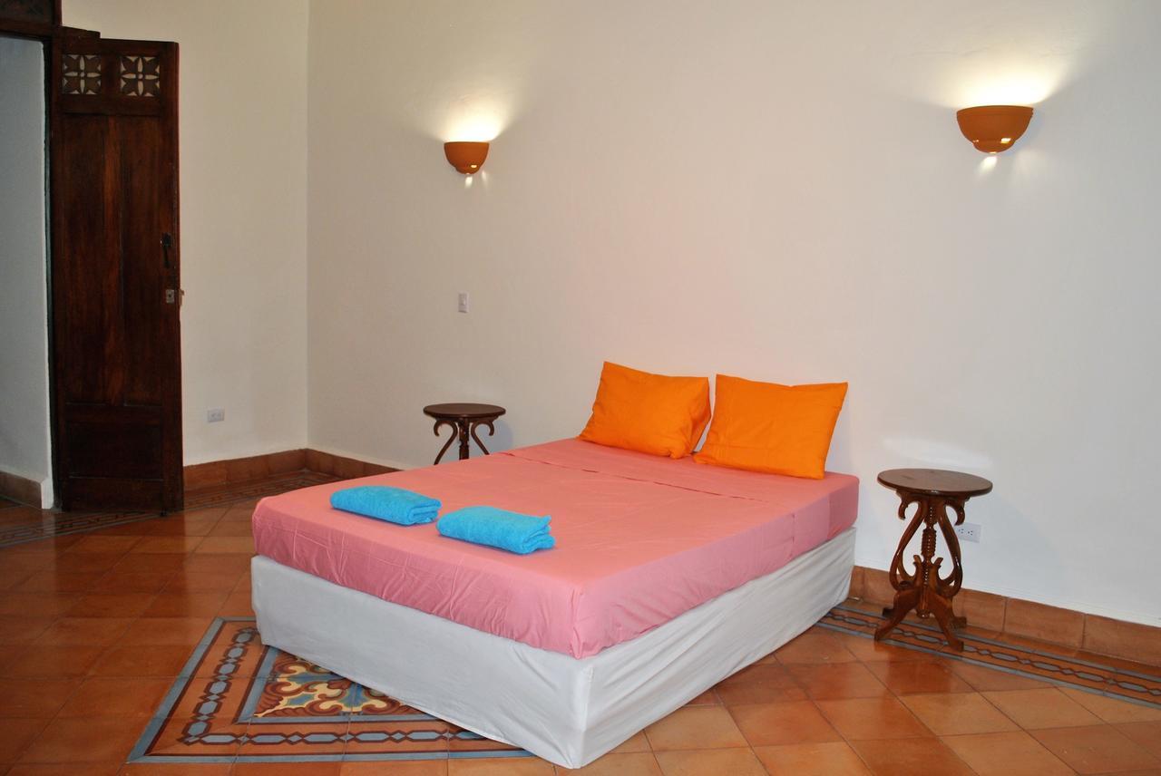 Casa Calala Aparthotel Granada Buitenkant foto