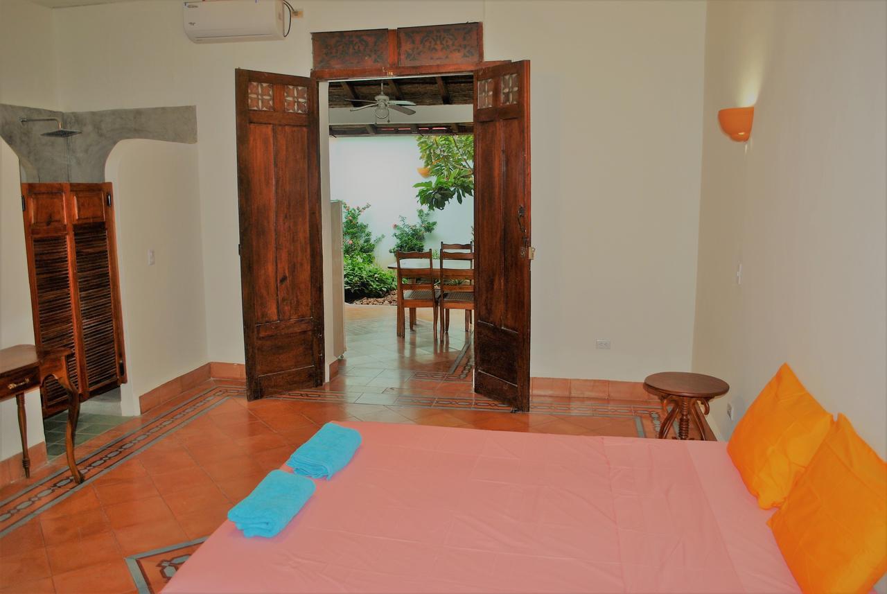 Casa Calala Aparthotel Granada Buitenkant foto