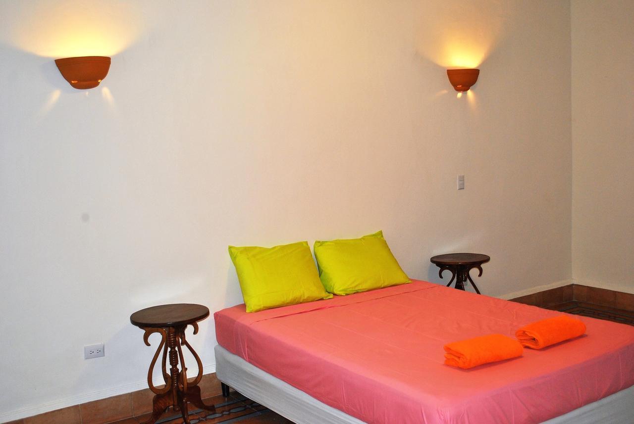 Casa Calala Aparthotel Granada Buitenkant foto